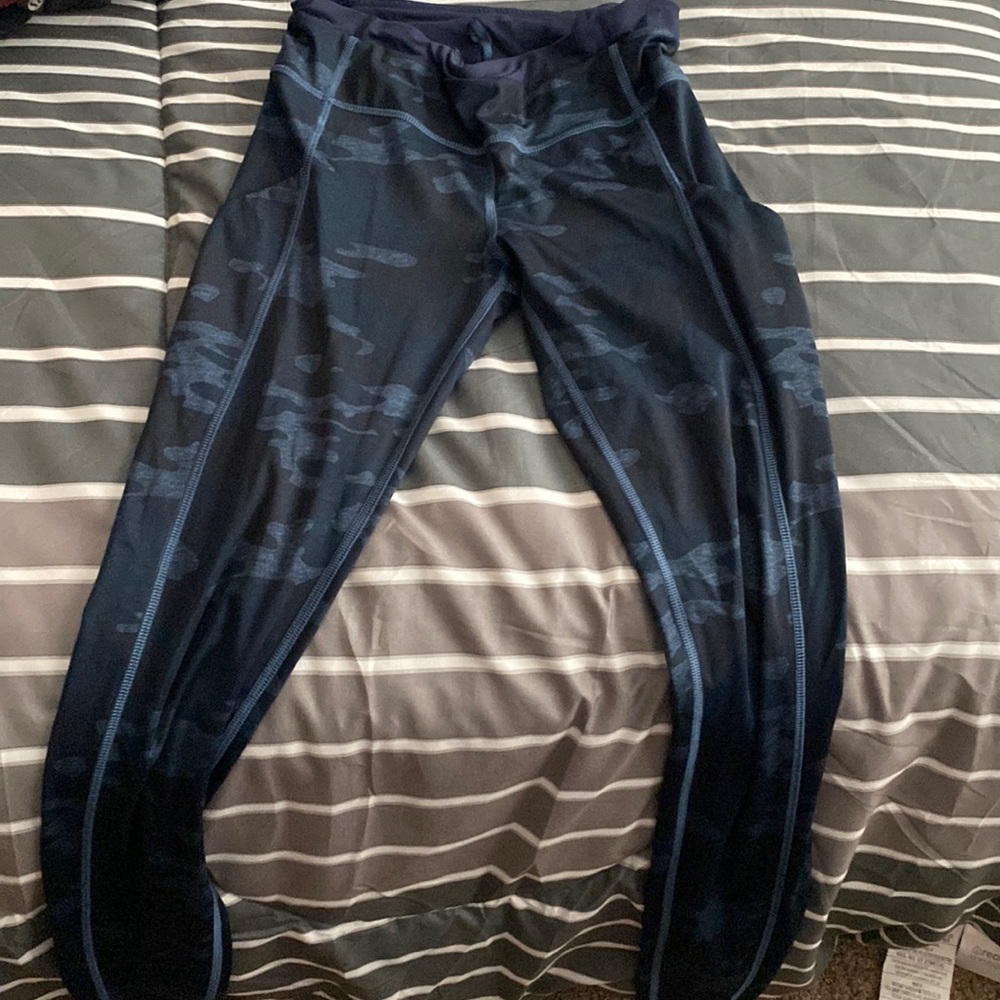 Running style Lululemon leggings